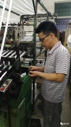 兩天等仔廣東創業,每年為家鄉工仔付薪三百萬,產品可繞地球三圈