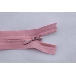 東莞市凱豐拉鏈 專業(yè)定做3號隱形拉鏈，品質(zhì)與服務的完美結(jié)合